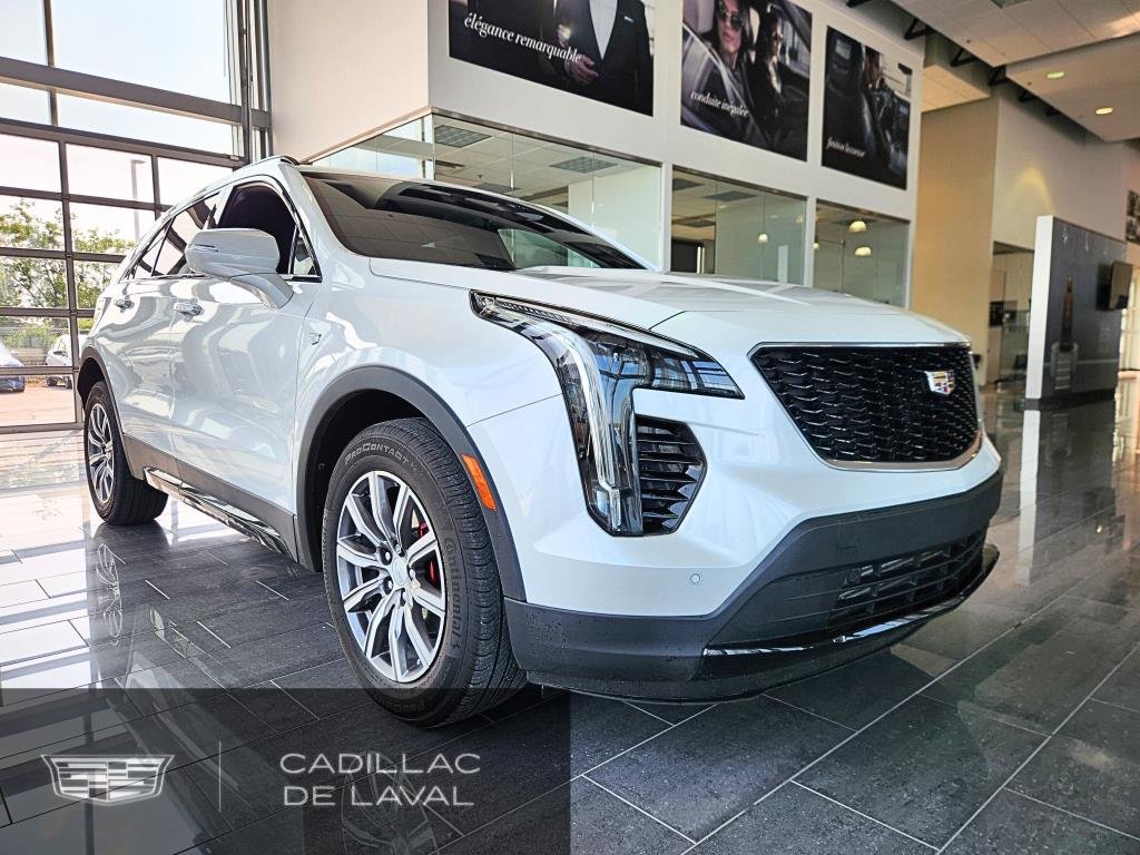 XT4 AWD Sport Toit Pano Étrier Rouge Apple CarPlay 2021 à Laval, Québec - 2 - w1024h768px