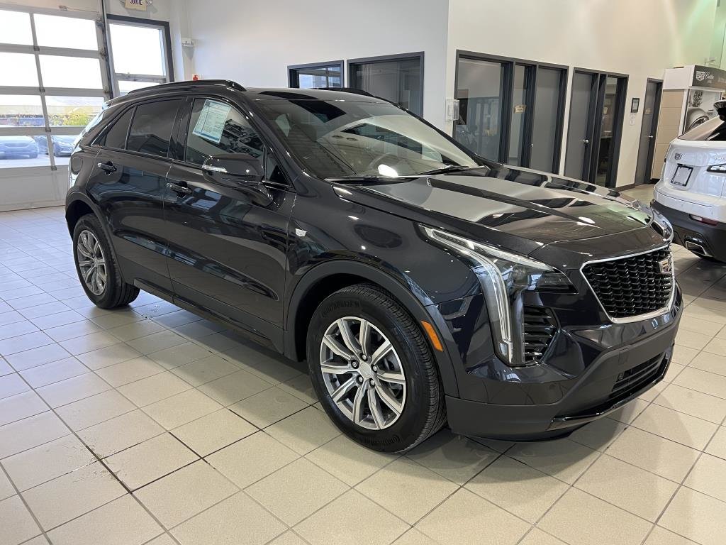 2023  XT4 Sport AWD 2.0T Toit Panoramique in Laval, Quebec - 4 - w1024h768px