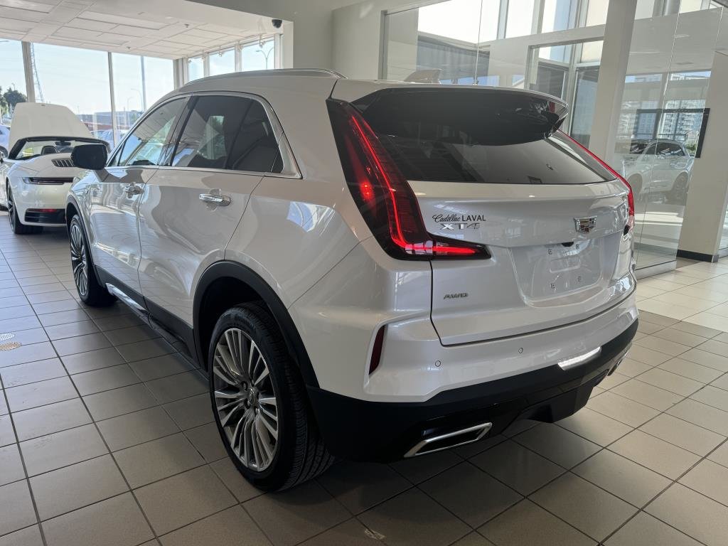 XT4 AWD Premium Luxury 2024 à Laval, Québec - 10 - w1024h768px