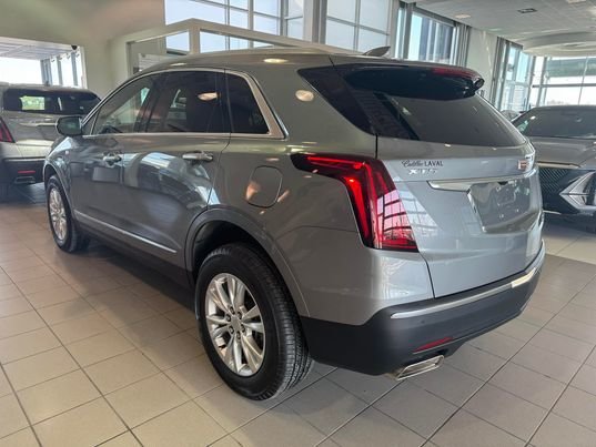 2023  XT5 STANDARD LUXURY,FWD in Laval, Quebec - 10 - w1024h768px