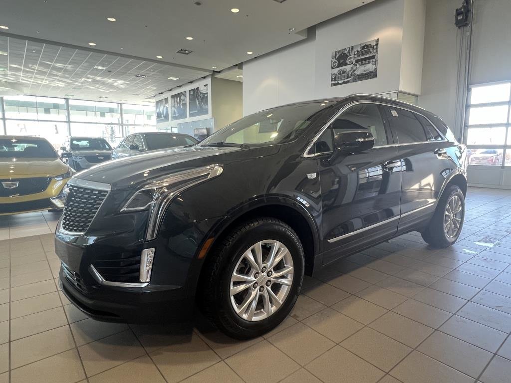 2021  XT5 AWD Luxury in Laval, Quebec - 1 - w1024h768px