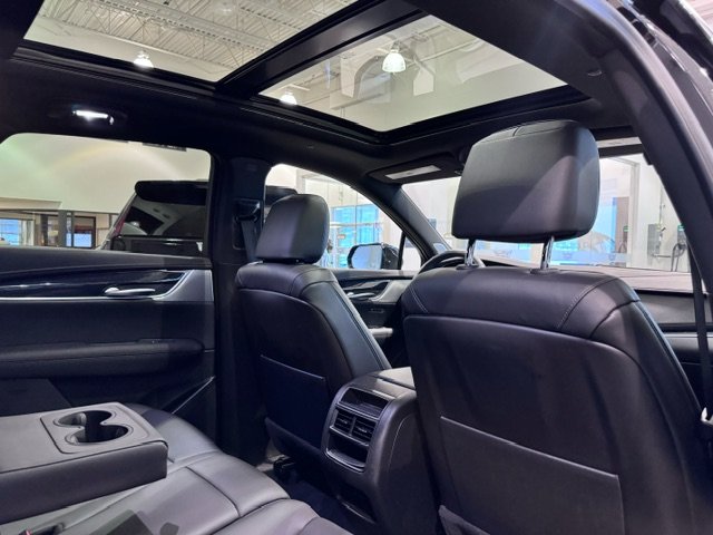 XT5 AWD Premium Luxury 2.0T Toit Panoramique 2023 à Laval, Québec - 8 - w1024h768px