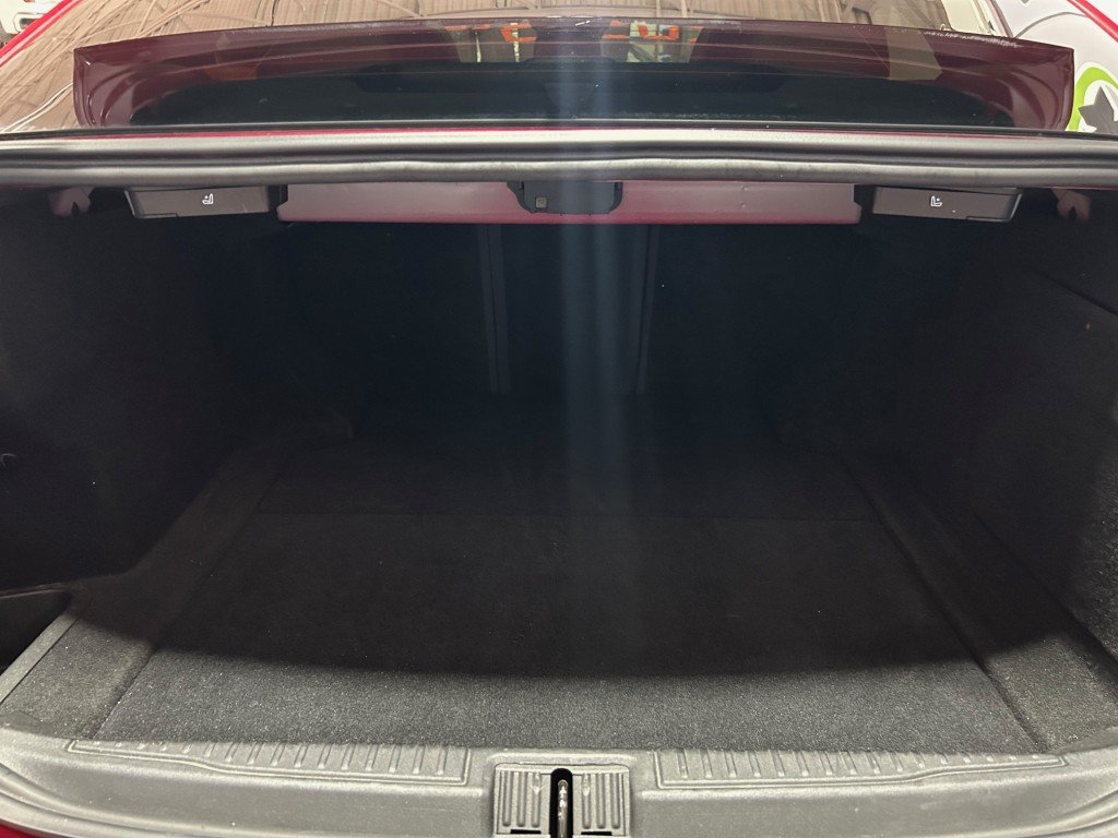 Alfa Romeo GIULIA  2019 à Montréal, Québec - 7 - w1024h768px