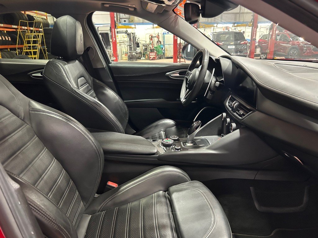 Alfa Romeo GIULIA  2019 à Montréal, Québec - 18 - w1024h768px