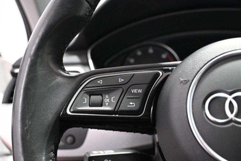 2018 Audi A4 Sedan in Montreal, Quebec - 16 - w1024h768px