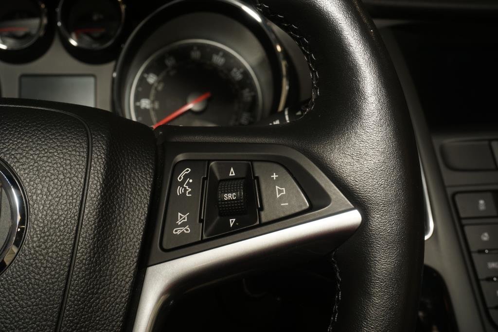 2016 Buick CASCADA in Montreal, Quebec - 8 - w1024h768px