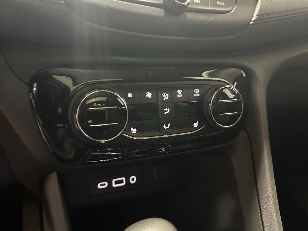 Buick ENCORE GX  2022 à Montréal, Québec - 10 - w1024h768px