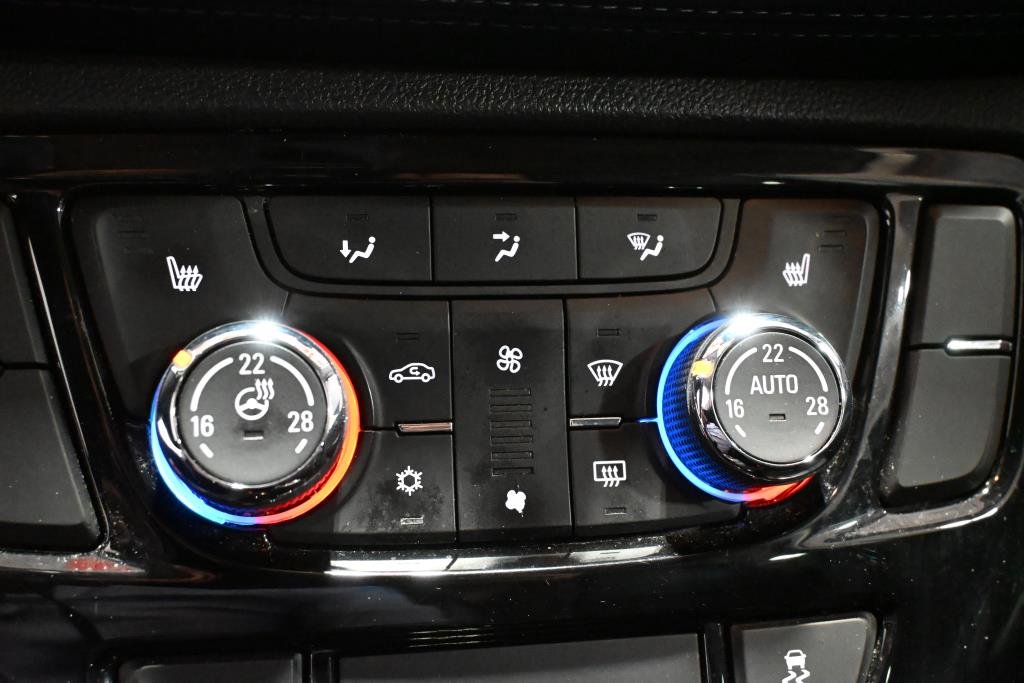 2017 Buick Encore in Montreal, Quebec - 11 - w1024h768px