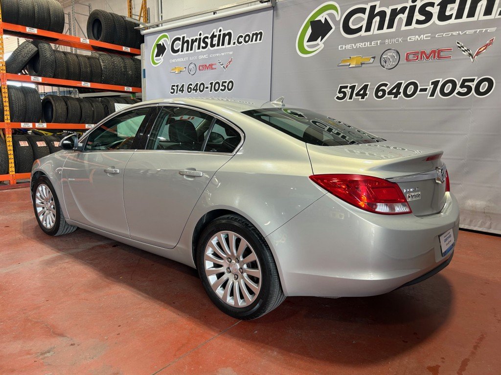 2011 Buick Regal in Montreal, Quebec - 2 - w1024h768px