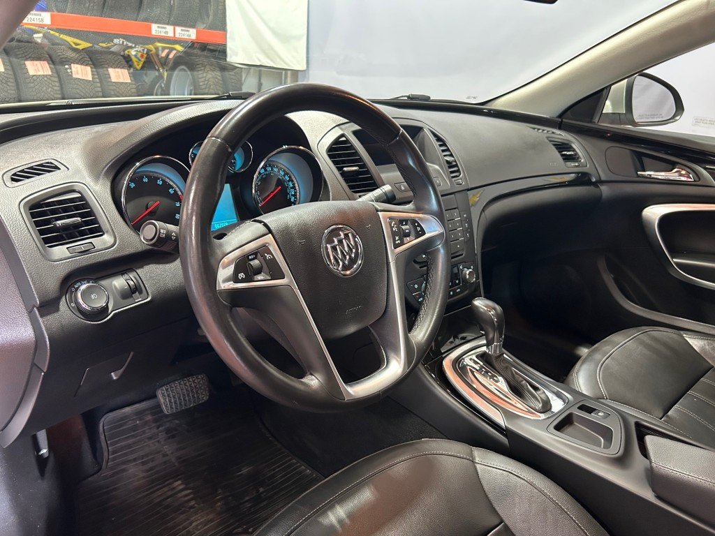 2011 Buick Regal in Montreal, Quebec - 6 - w1024h768px