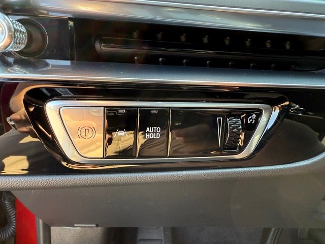 Cadillac LYRIQ  2024 à Montréal, Québec - 12 - w1024h768px