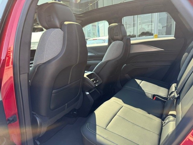 Cadillac LYRIQ  2024 à Montréal, Québec - 14 - w1024h768px