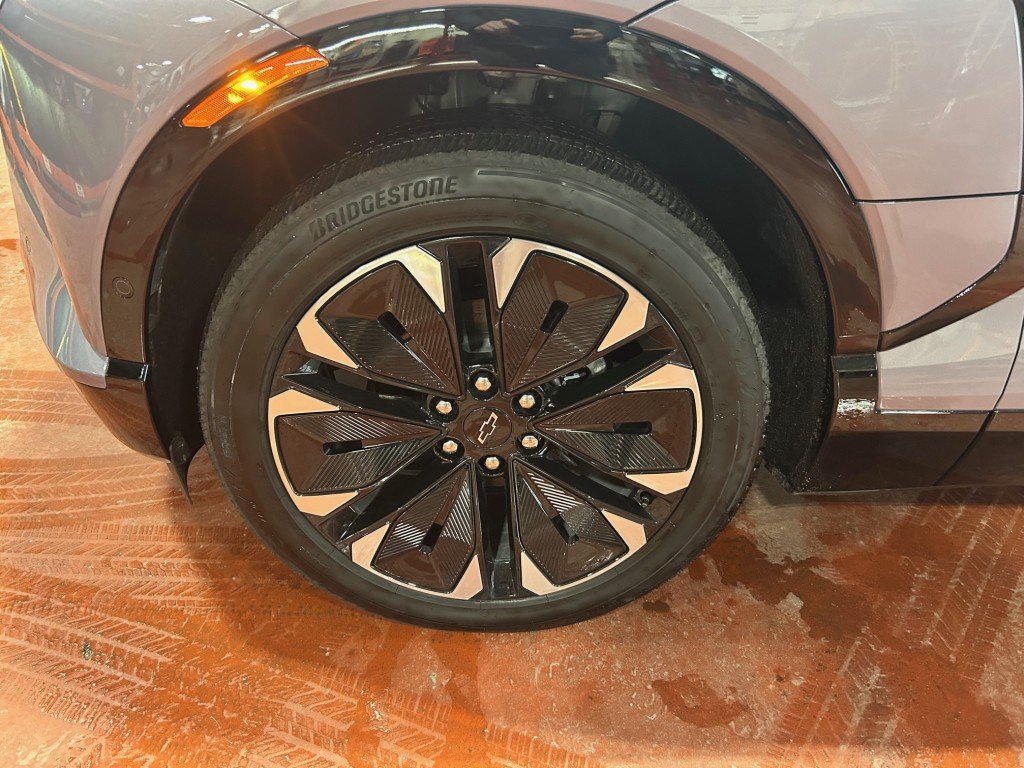 2025 Chevrolet BLAZER in Montreal, Quebec - 3 - w1024h768px