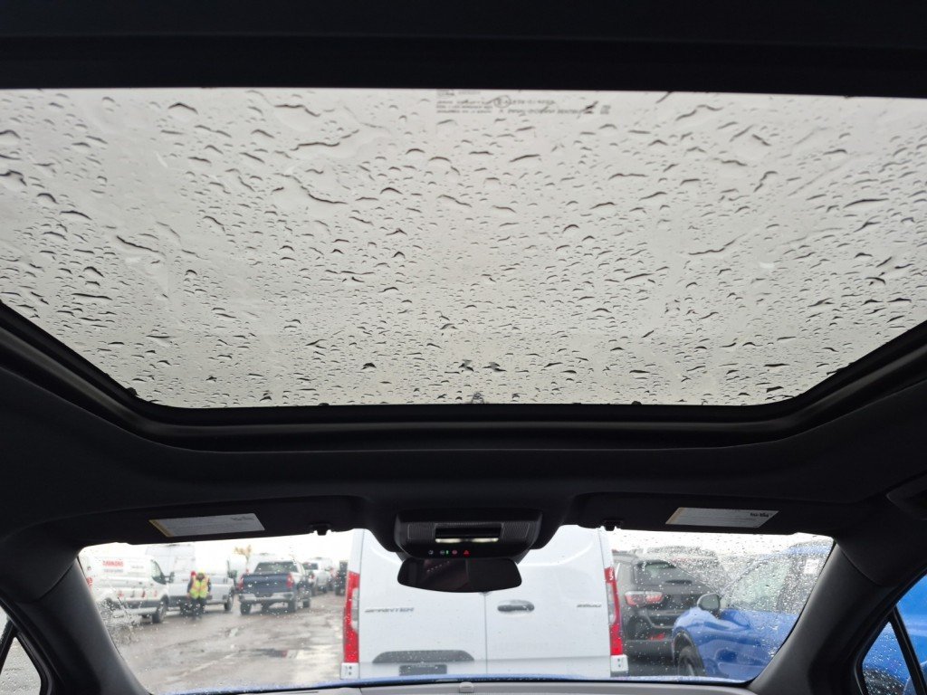 Chevrolet BLAZER  2025 à Montréal, Québec - 2 - w1024h768px