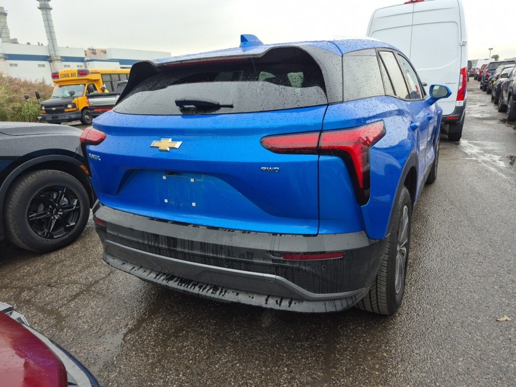 Chevrolet BLAZER  2025 à Montréal, Québec - 4 - w1024h768px