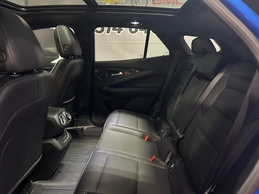 2025 Chevrolet BLAZER in Montreal, Quebec - 8 - w1024h768px