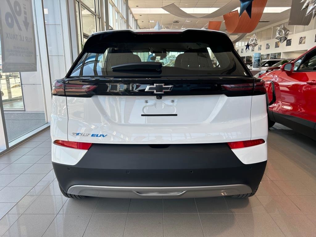 2023 Chevrolet BOLT EUV in Montreal, Quebec - 5 - w1024h768px