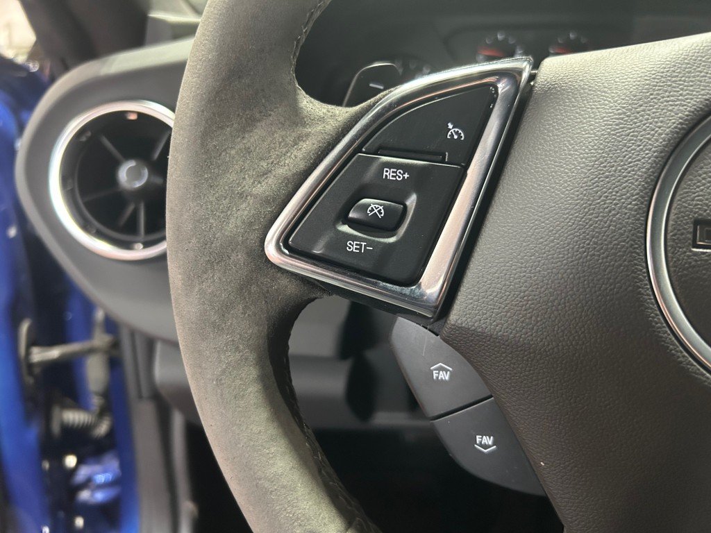 Chevrolet CAMARO  2023 à Montréal, Québec - 10 - w1024h768px