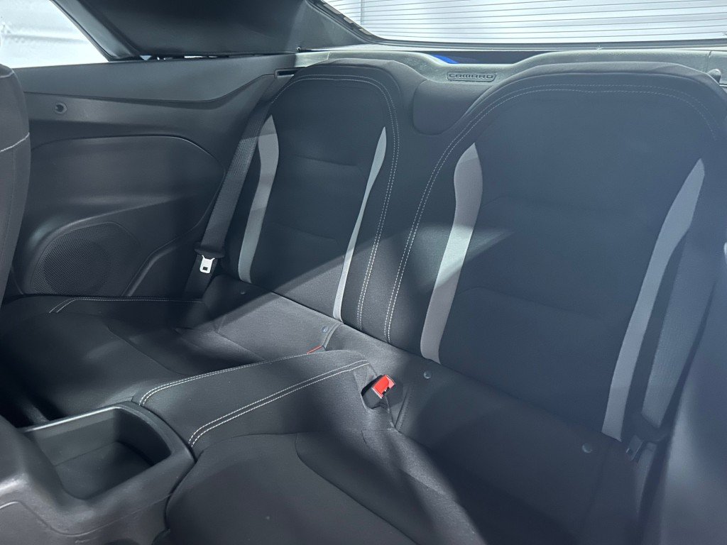 Chevrolet CAMARO  2023 à Montréal, Québec - 9 - w1024h768px