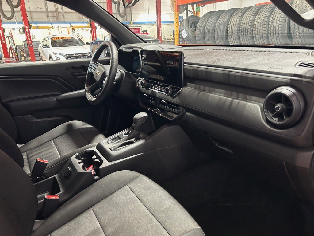 Chevrolet Colorado  2023 à Montréal, Québec - 13 - w1024h768px