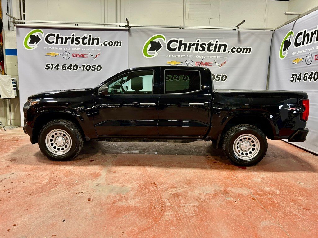 Chevrolet Colorado  2023 à Montréal, Québec - 3 - w1024h768px