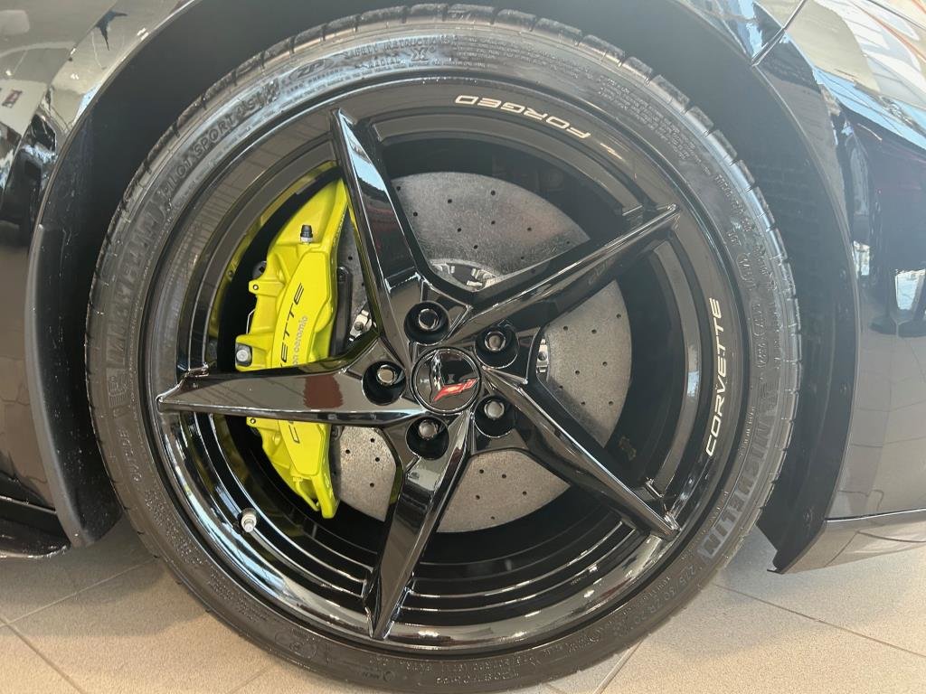 Chevrolet Corvette  2024 à Montréal, Québec - 9 - w1024h768px