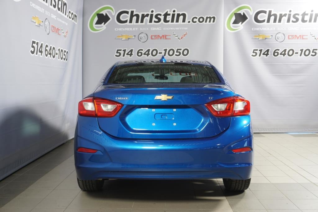 2018 Chevrolet Cruze in Montreal, Quebec - 2 - w1024h768px