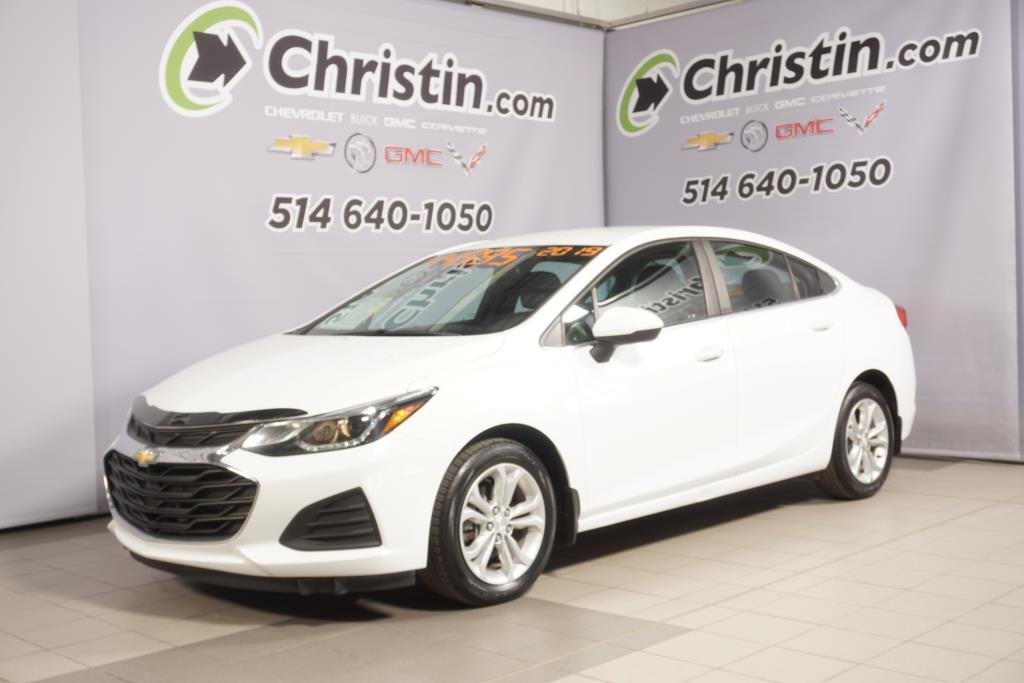 Chevrolet Cruze  2019 à Montréal, Québec - 1 - w1024h768px