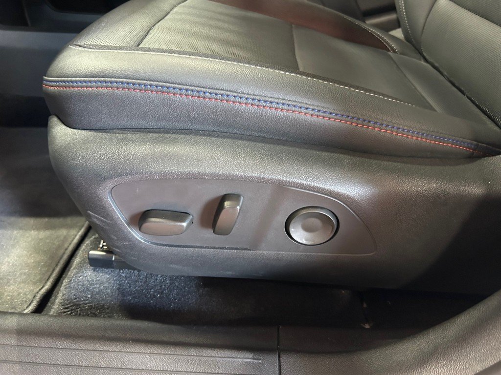 2024 Chevrolet Equinox EV in Montreal, Quebec - 11 - w1024h768px