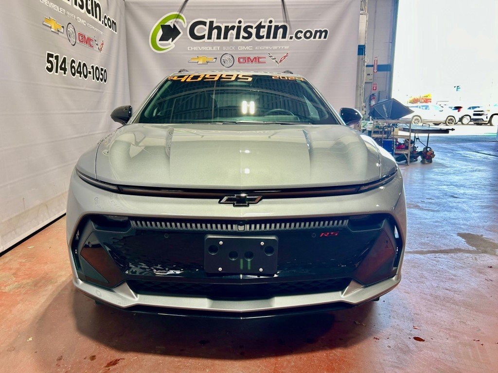 2024 Chevrolet Equinox EV in Montreal, Quebec - 2 - w1024h768px