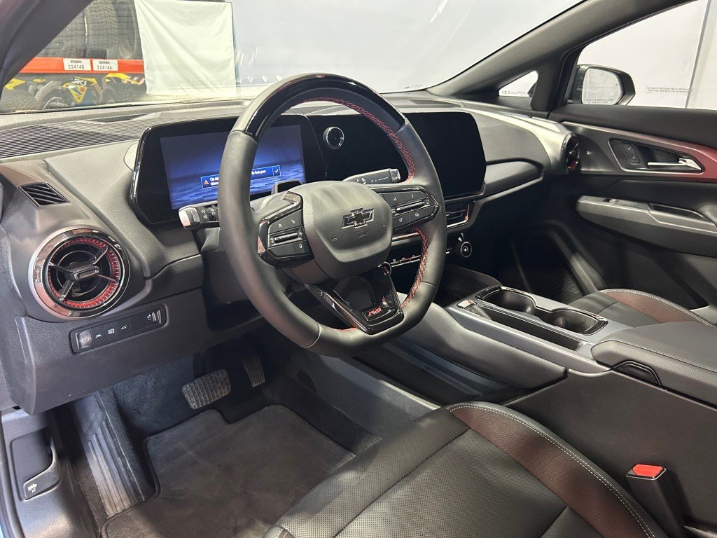 2024 Chevrolet Equinox EV in Montreal, Quebec - 9 - w1024h768px
