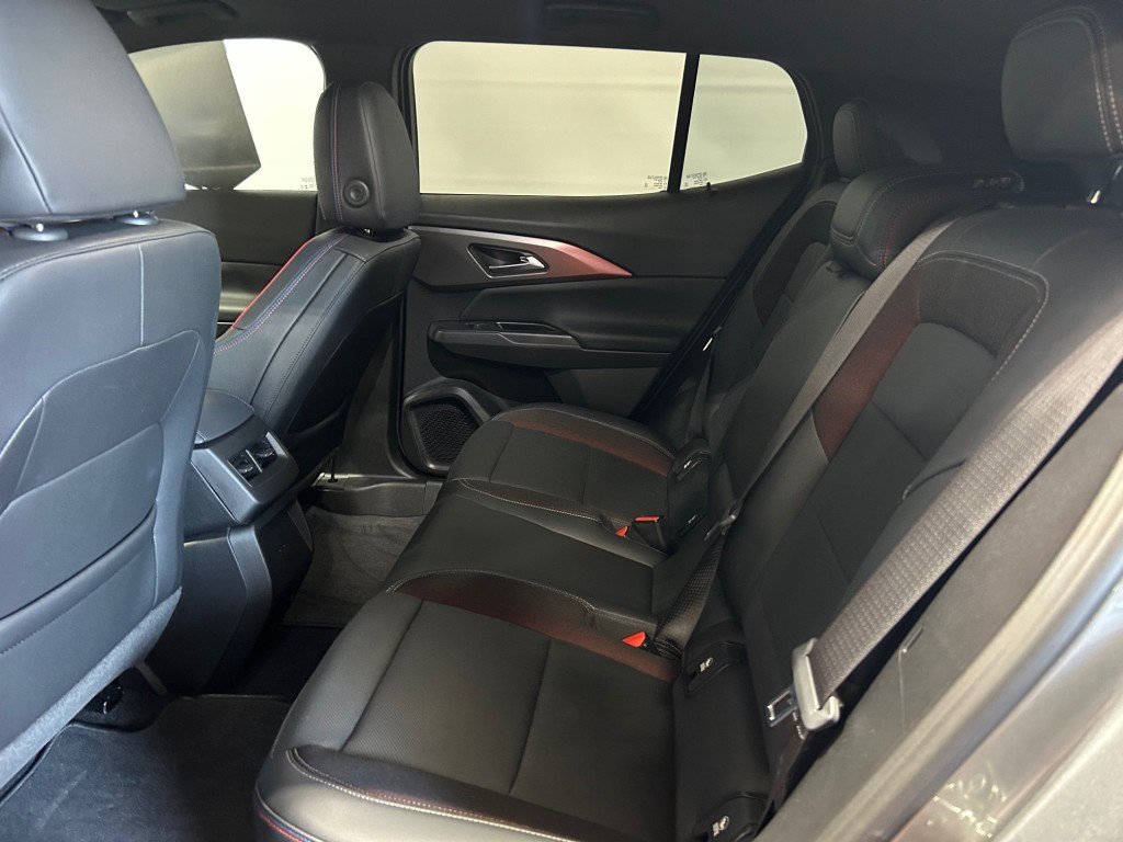 2024 Chevrolet Equinox EV in Montreal, Quebec - 8 - w1024h768px