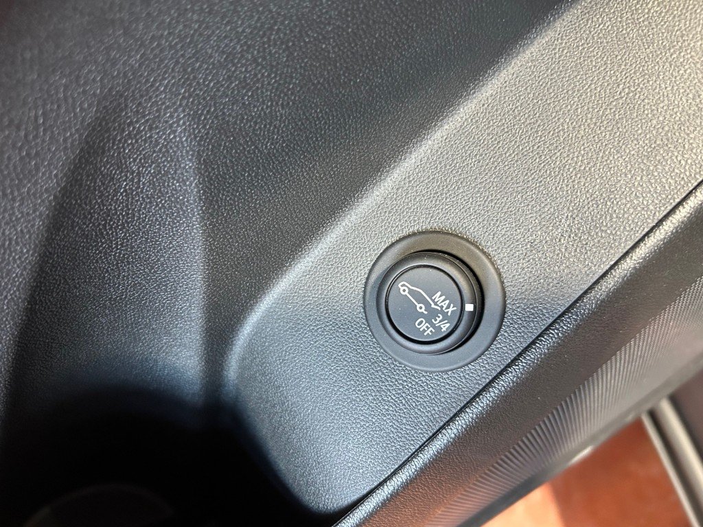 2024 Chevrolet Equinox in Montreal, Quebec - 13 - w1024h768px