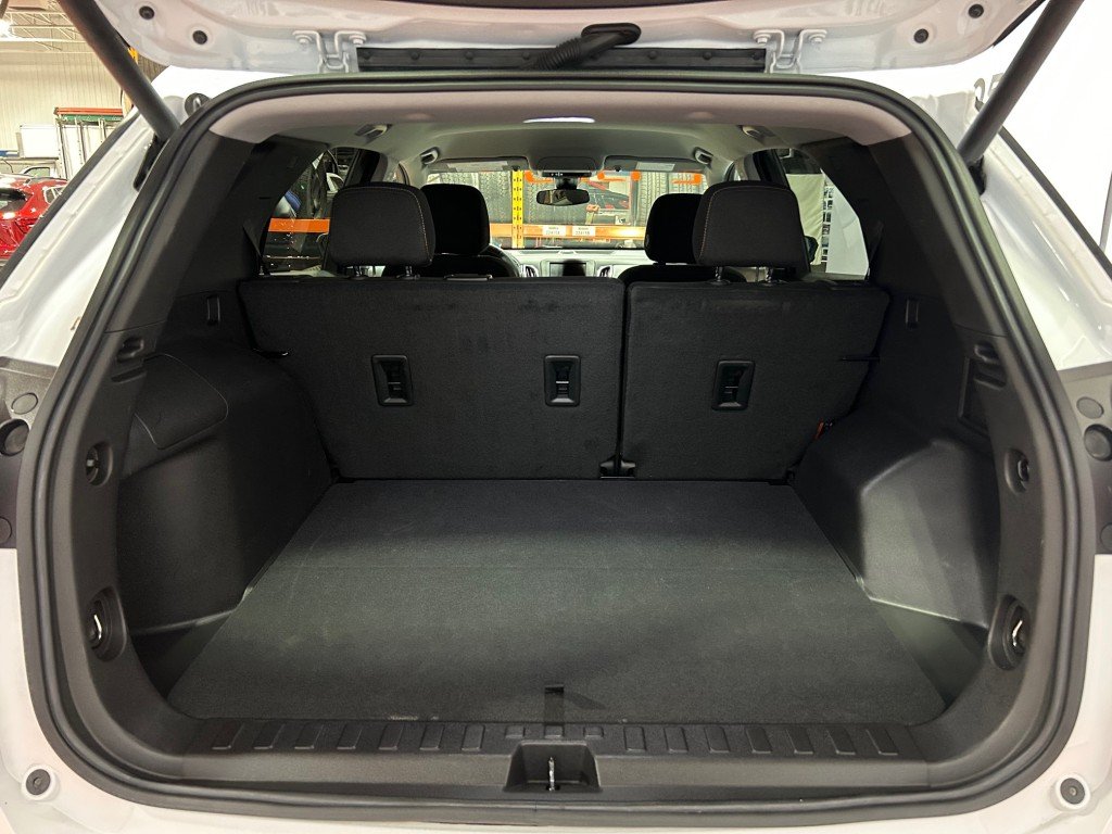 Chevrolet Equinox  2024 à Montréal, Québec - 11 - w1024h768px