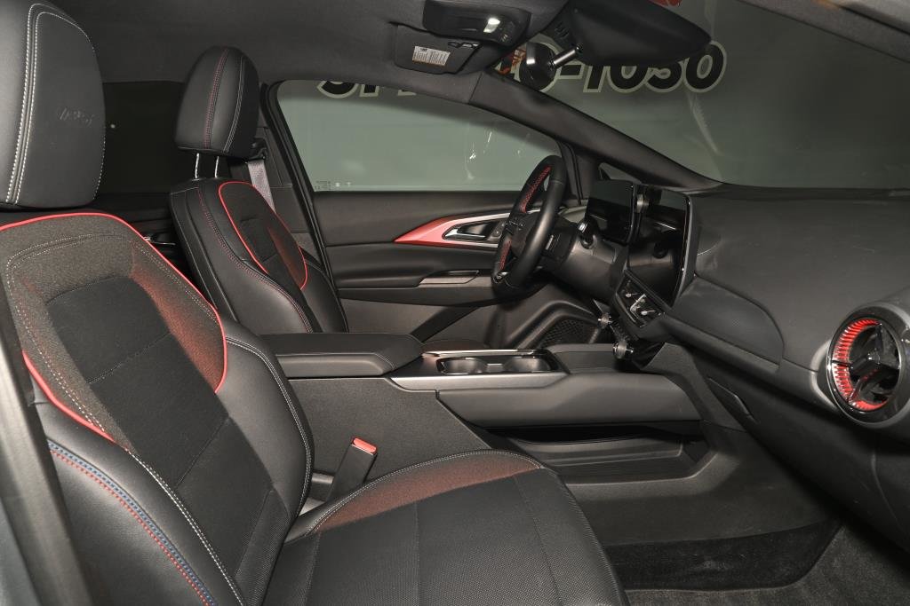 Chevrolet Equinox  2025 à Montréal, Québec - 13 - w1024h768px