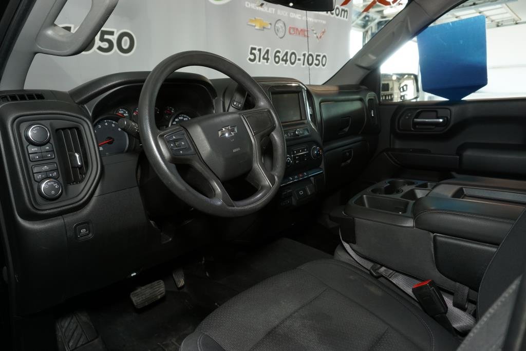 Chevrolet Silverado 1500  2020 à Montréal, Québec - 6 - w1024h768px
