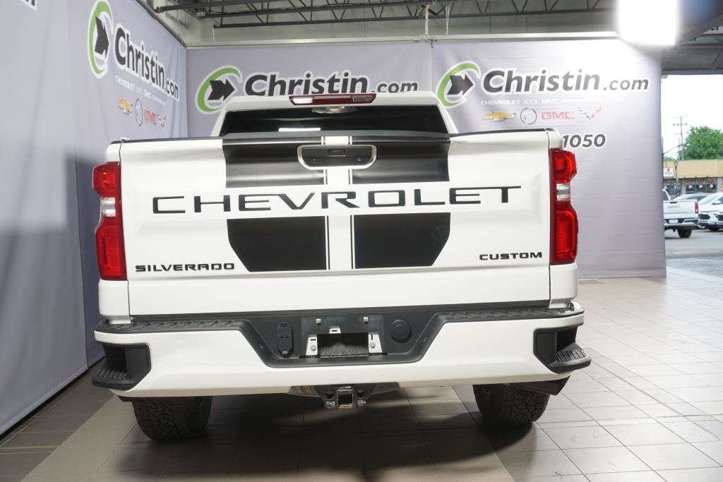 2022 Chevrolet Silverado 1500 in Montreal, Quebec - 5 - w1024h768px