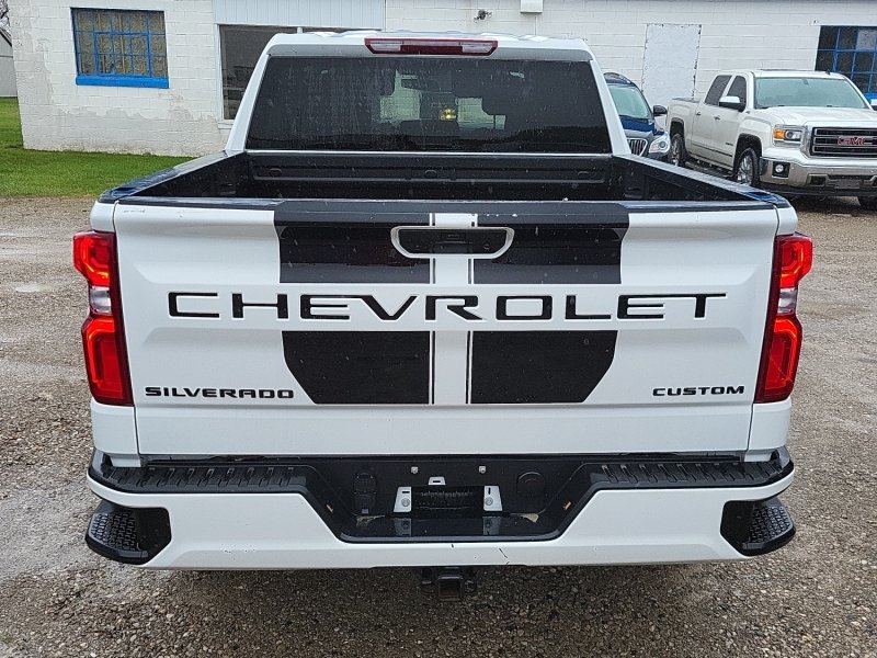 2022 Chevrolet Silverado 1500 in Montreal, Quebec - 3 - w1024h768px