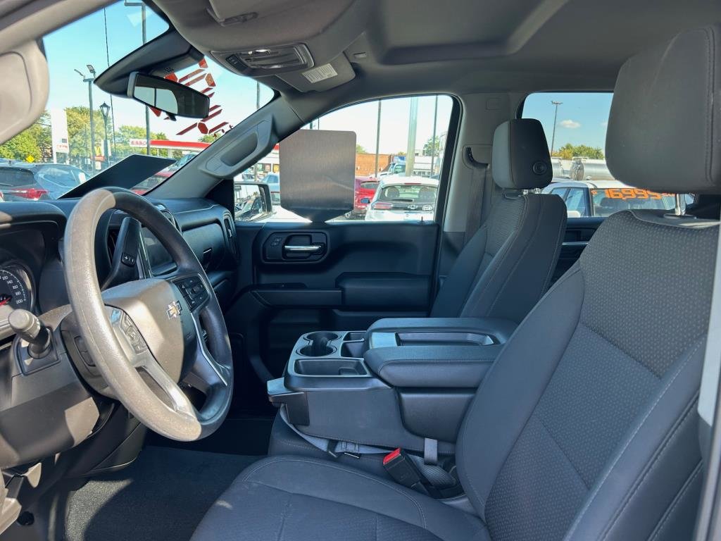 2022 Chevrolet Silverado 1500 in Montreal, Quebec - 10 - w1024h768px