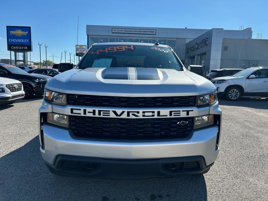 2022 Chevrolet Silverado 1500 in Montreal, Quebec - 2 - w1024h768px