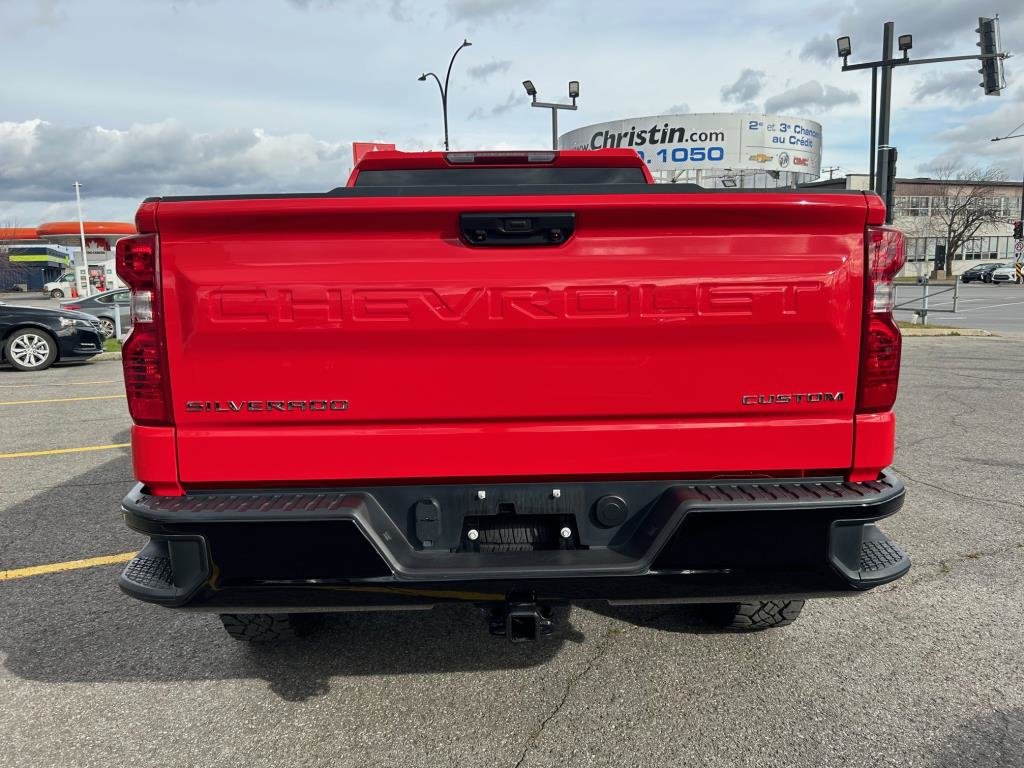 2022 Chevrolet Silverado 1500 in Montreal, Quebec - 5 - w1024h768px