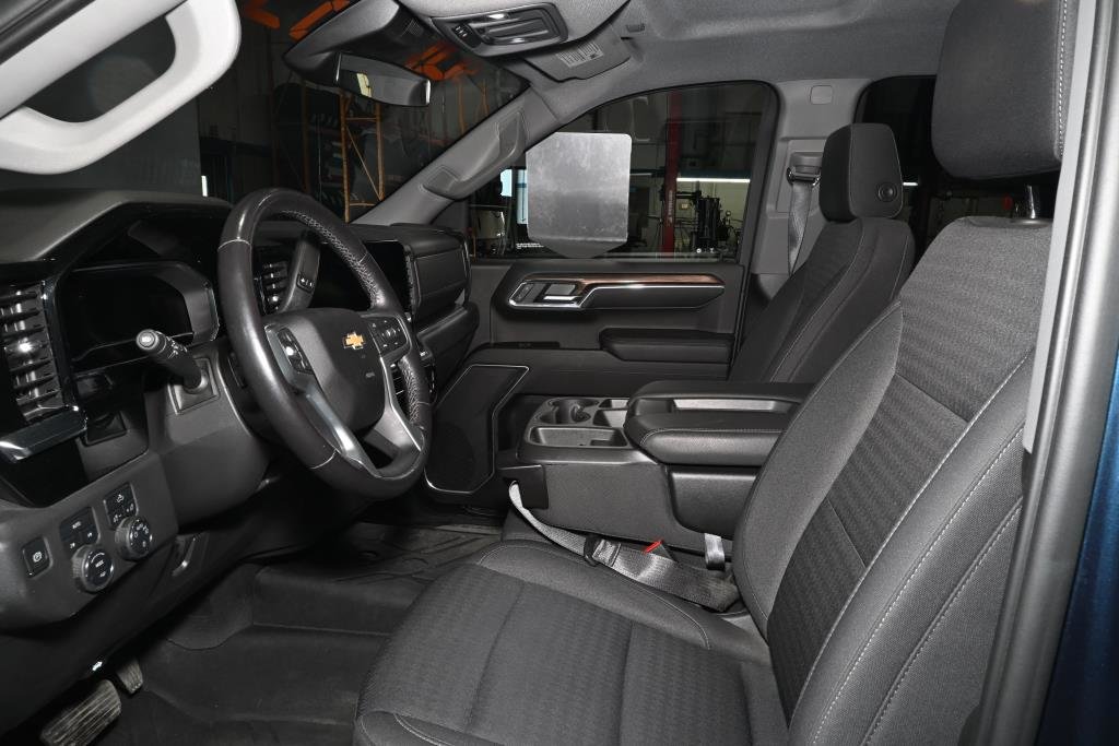 2022 Chevrolet Silverado 1500 in Montreal, Quebec - 7 - w1024h768px