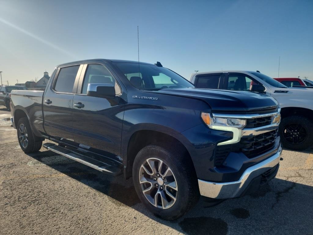 Chevrolet Silverado 1500  2022 à Montréal, Québec - 4 - w1024h768px