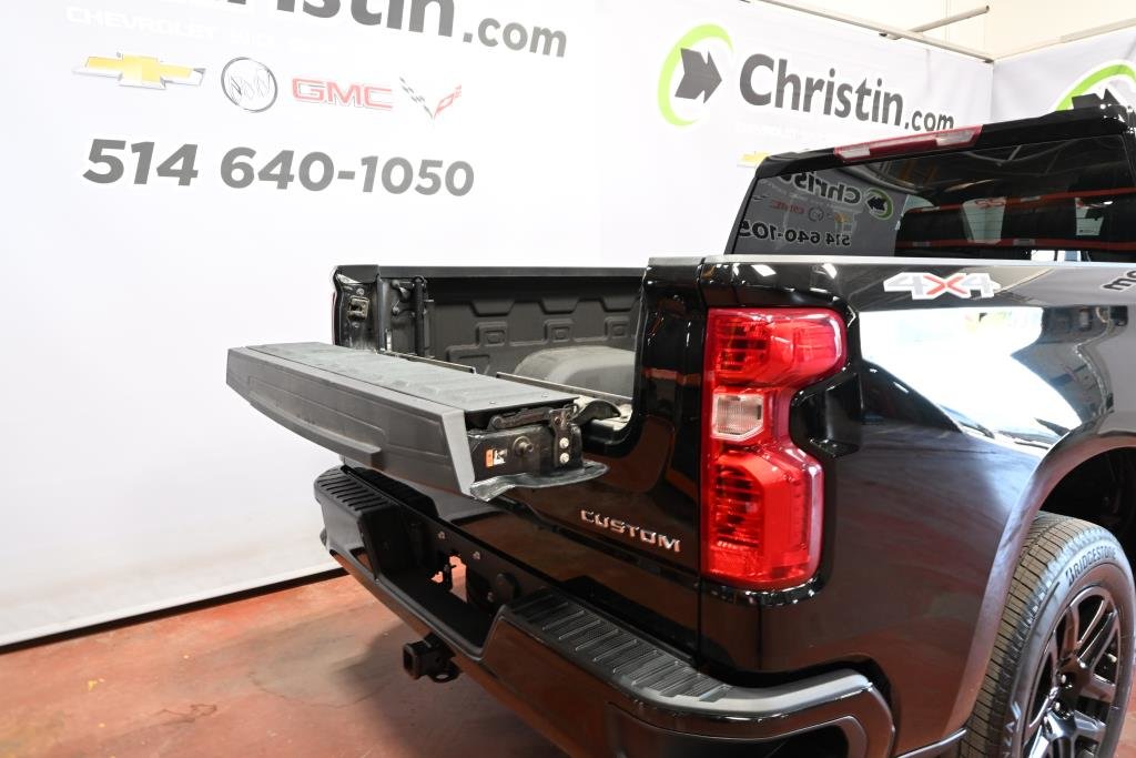 Chevrolet Silverado 1500  2022 à Montréal, Québec - 8 - w1024h768px