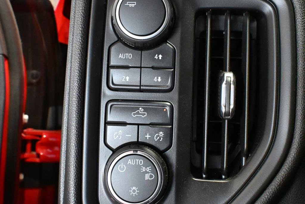 2022 Chevrolet Silverado 1500 in Montreal, Quebec - 7 - w1024h768px
