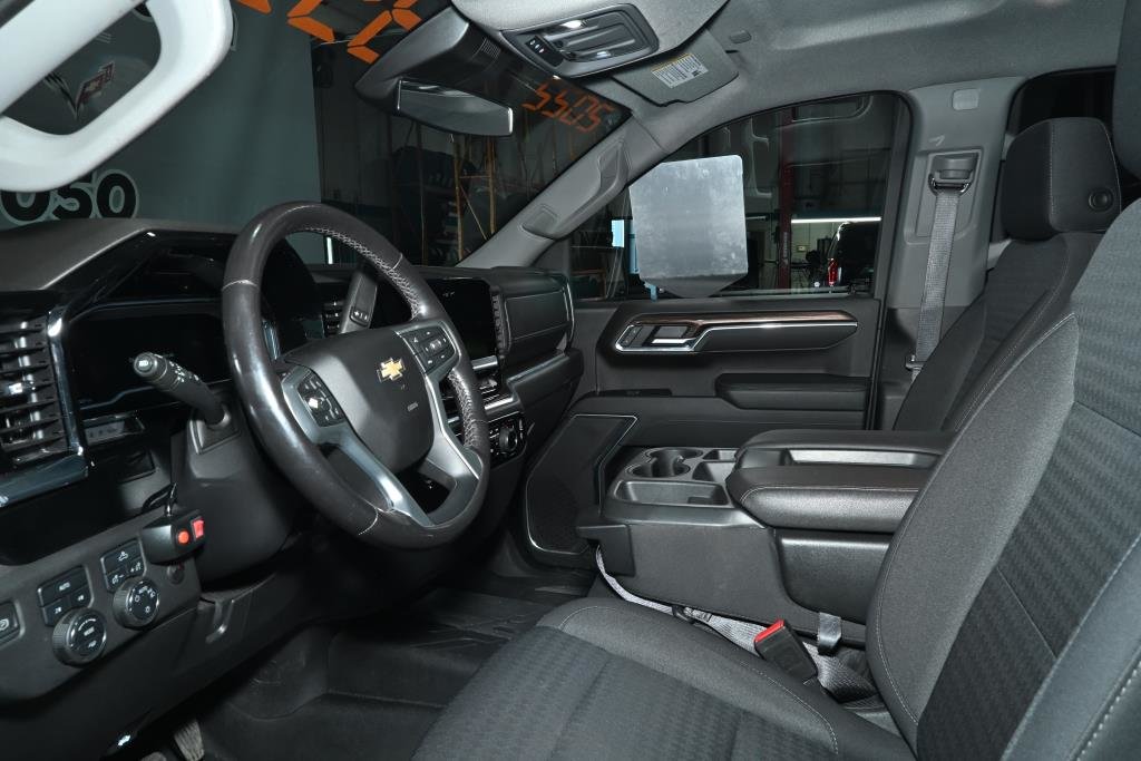 2022 Chevrolet Silverado 1500 in Montreal, Quebec - 10 - w1024h768px