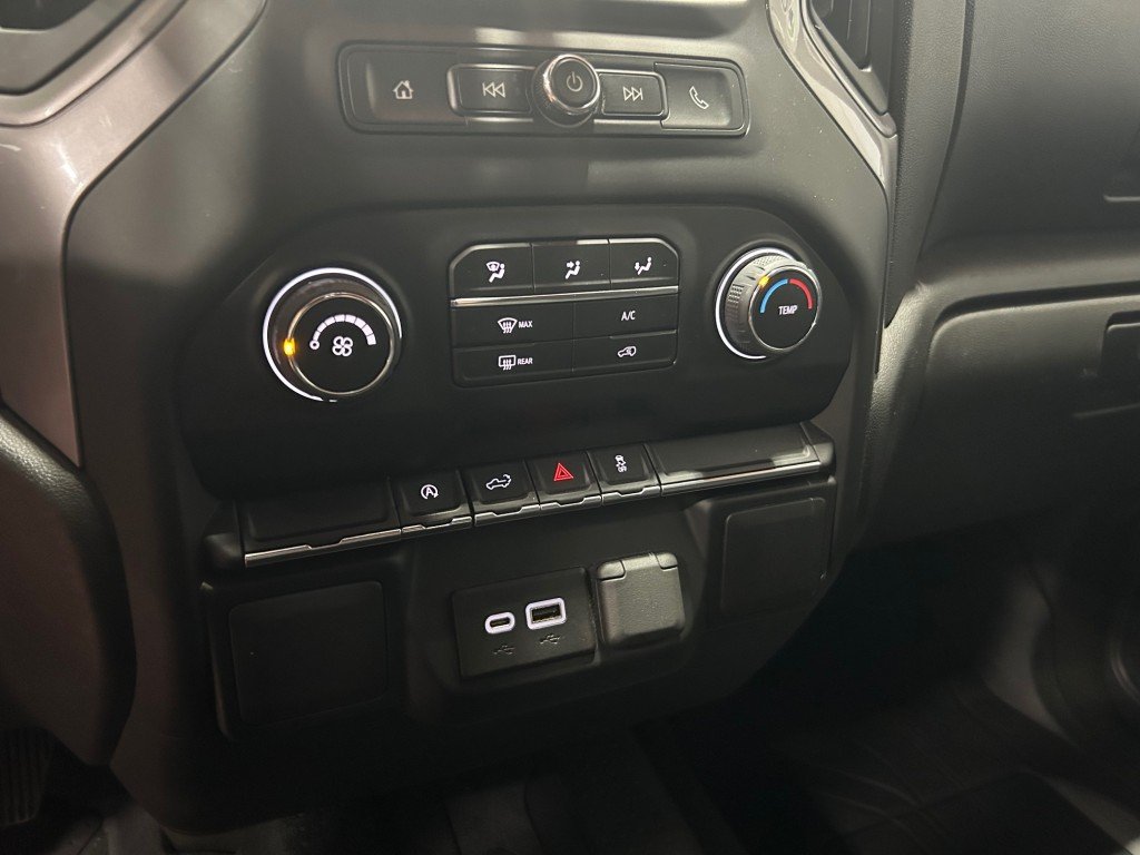 2022 Chevrolet Silverado 1500 in Montreal, Quebec - 9 - w1024h768px