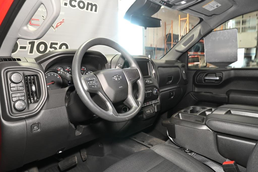 2023 Chevrolet Silverado 1500 in Montreal, Quebec - 12 - w1024h768px
