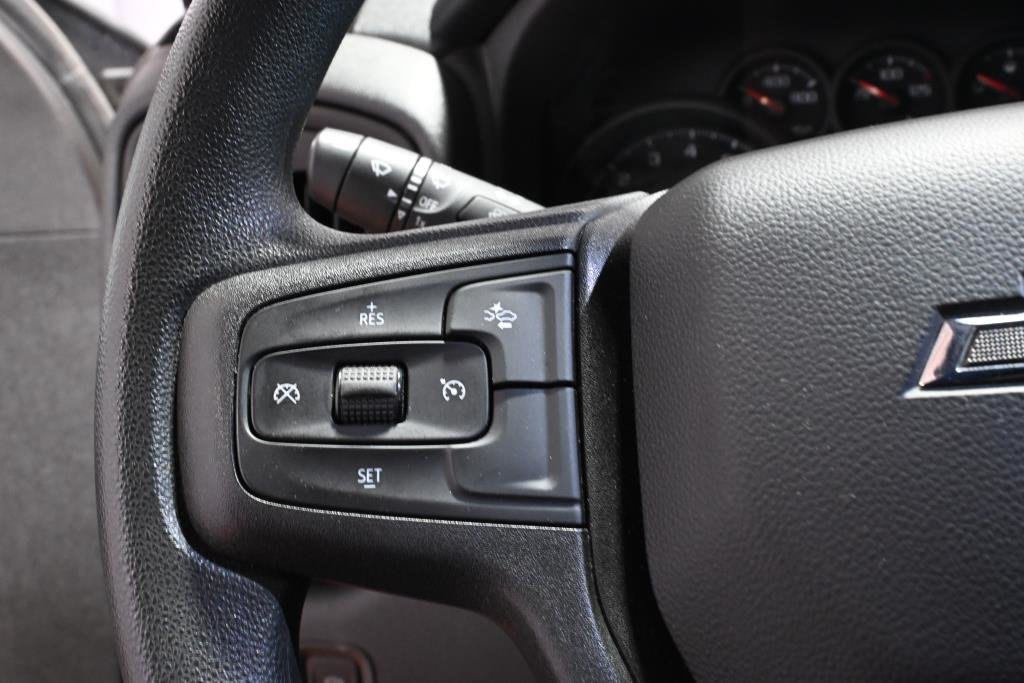 2023 Chevrolet Silverado 1500 in Montreal, Quebec - 15 - w1024h768px