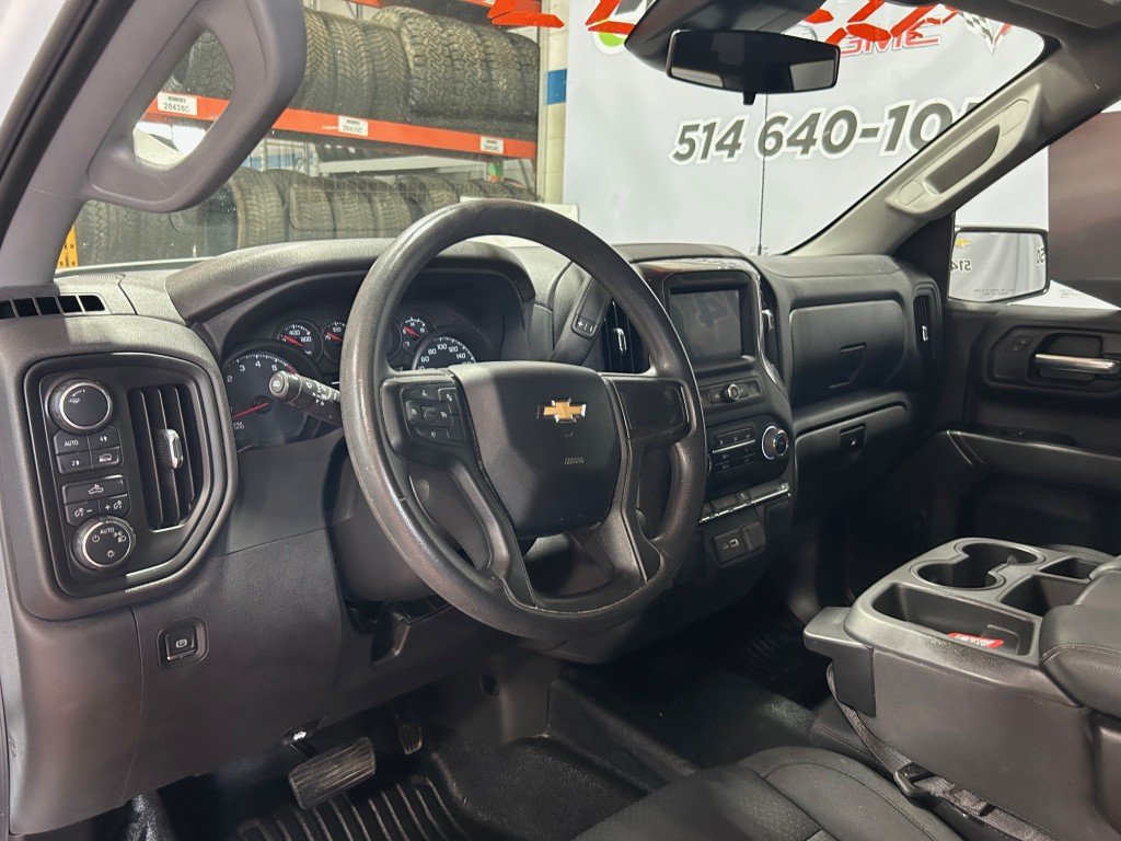 2023 Chevrolet Silverado 1500 in Montreal, Quebec - 5 - w1024h768px